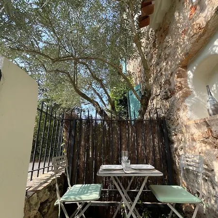 Canzomy Bed & Breakfast